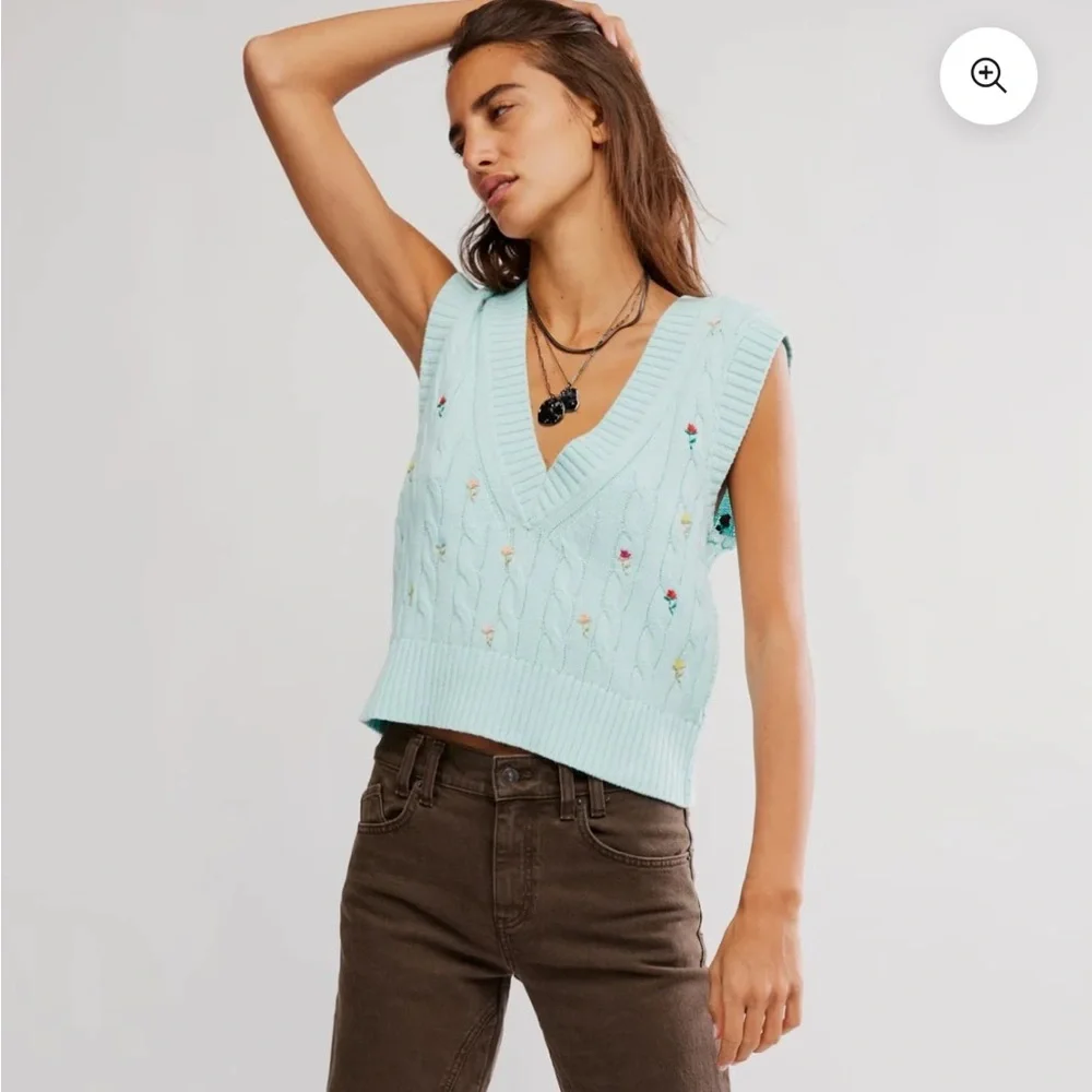 FREE PEOPLE PLUMERIA FLORAL VEST BLUE GLASS Cable Knit Sweater Sz S NEW